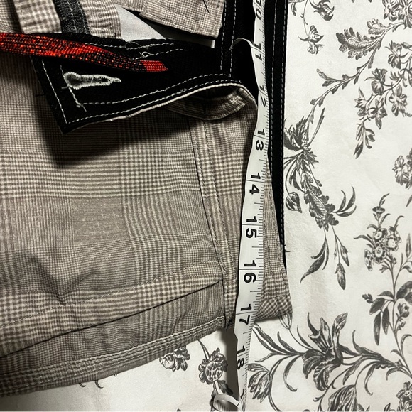 O’Neill hybrid board swim shorts 34” grey plaid - Picture 8 of 10